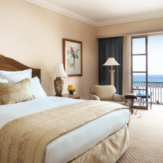 Guestrooms and suites featuring sweeping ocean views