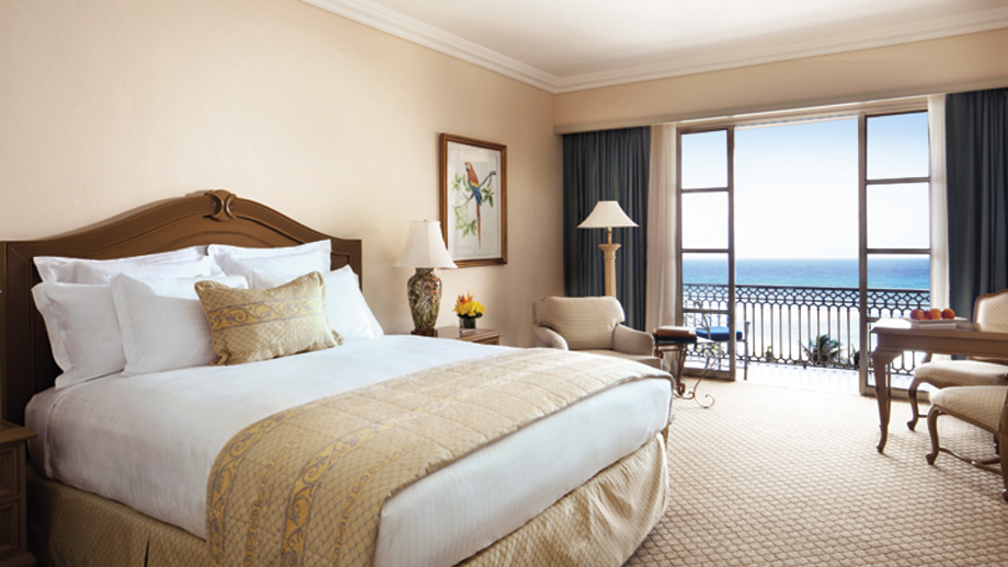 Guestrooms and suites featuring sweeping ocean views